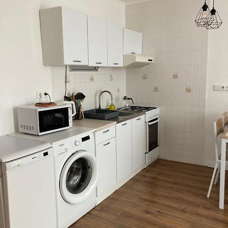 Utulny Apartman Blizko Centra Michalovce Buitenkant foto