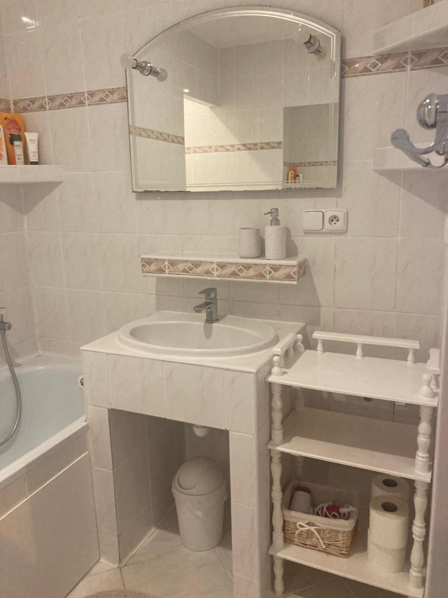 Utulny Apartman Blizko Centra Michalovce Buitenkant foto