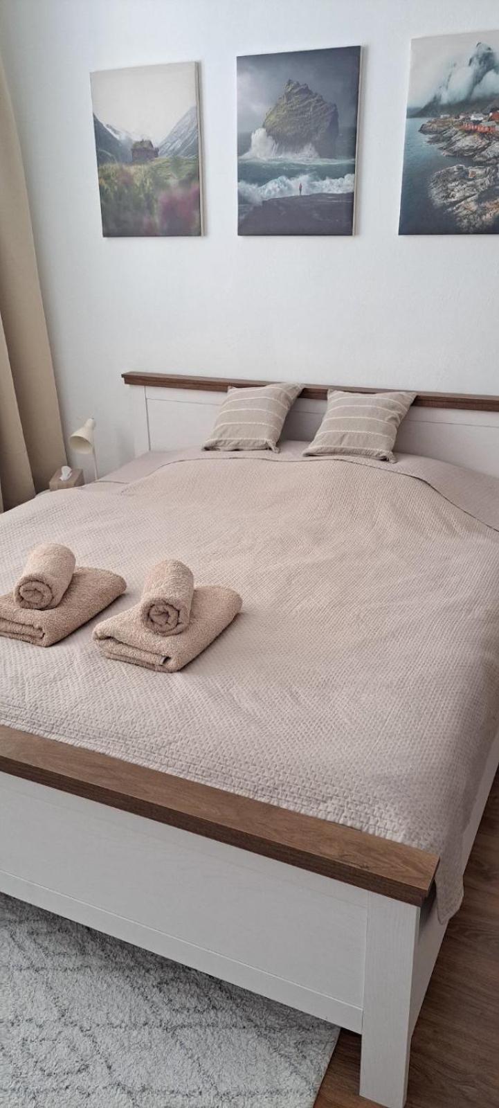 Utulny Apartman Blizko Centra Michalovce Buitenkant foto