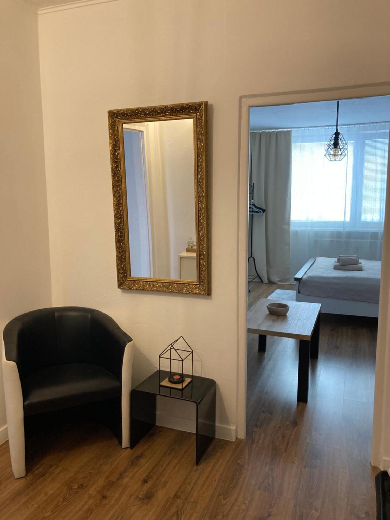 Utulny Apartman Blizko Centra Michalovce Buitenkant foto