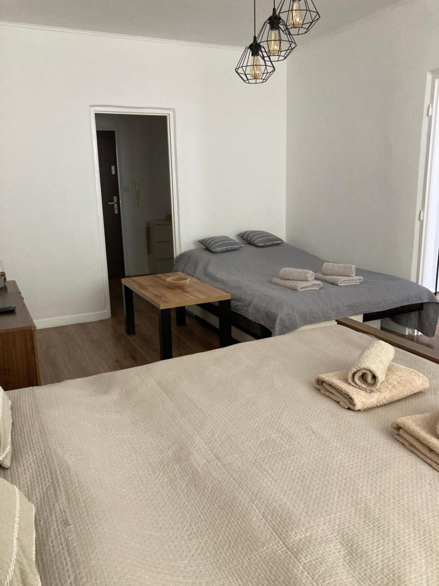 Utulny Apartman Blizko Centra Michalovce Buitenkant foto