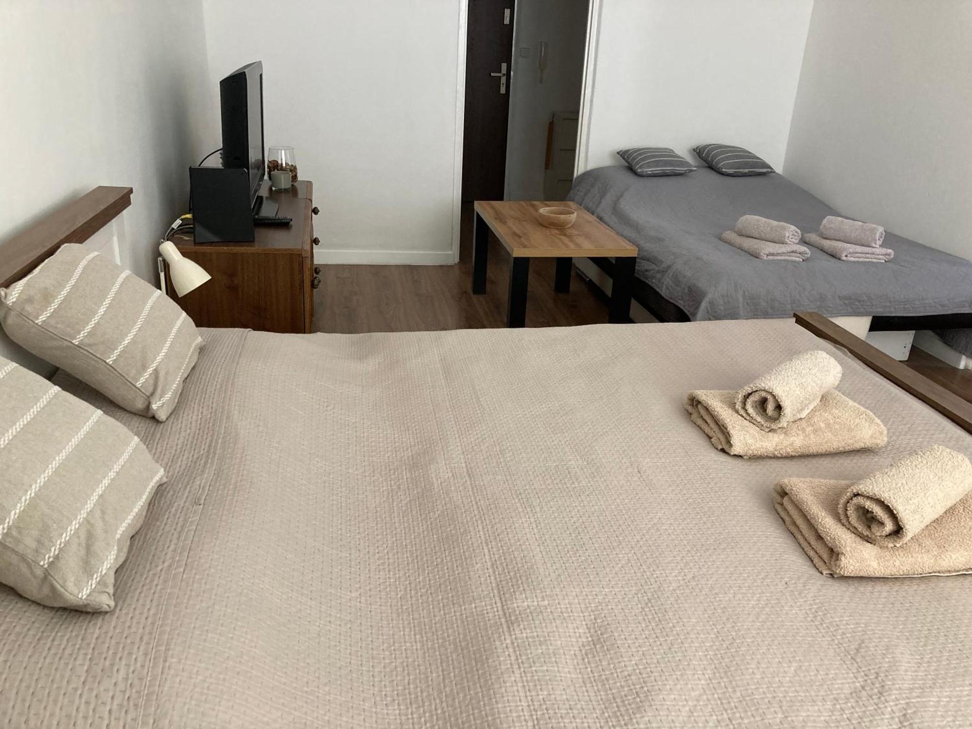 Utulny Apartman Blizko Centra Michalovce Buitenkant foto